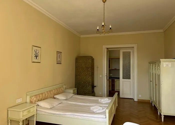 Appartamento на театральній